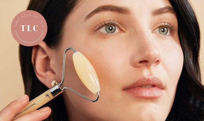 I Used a Jade Roller Every Night for Two Weeks in the Name of Self Care 